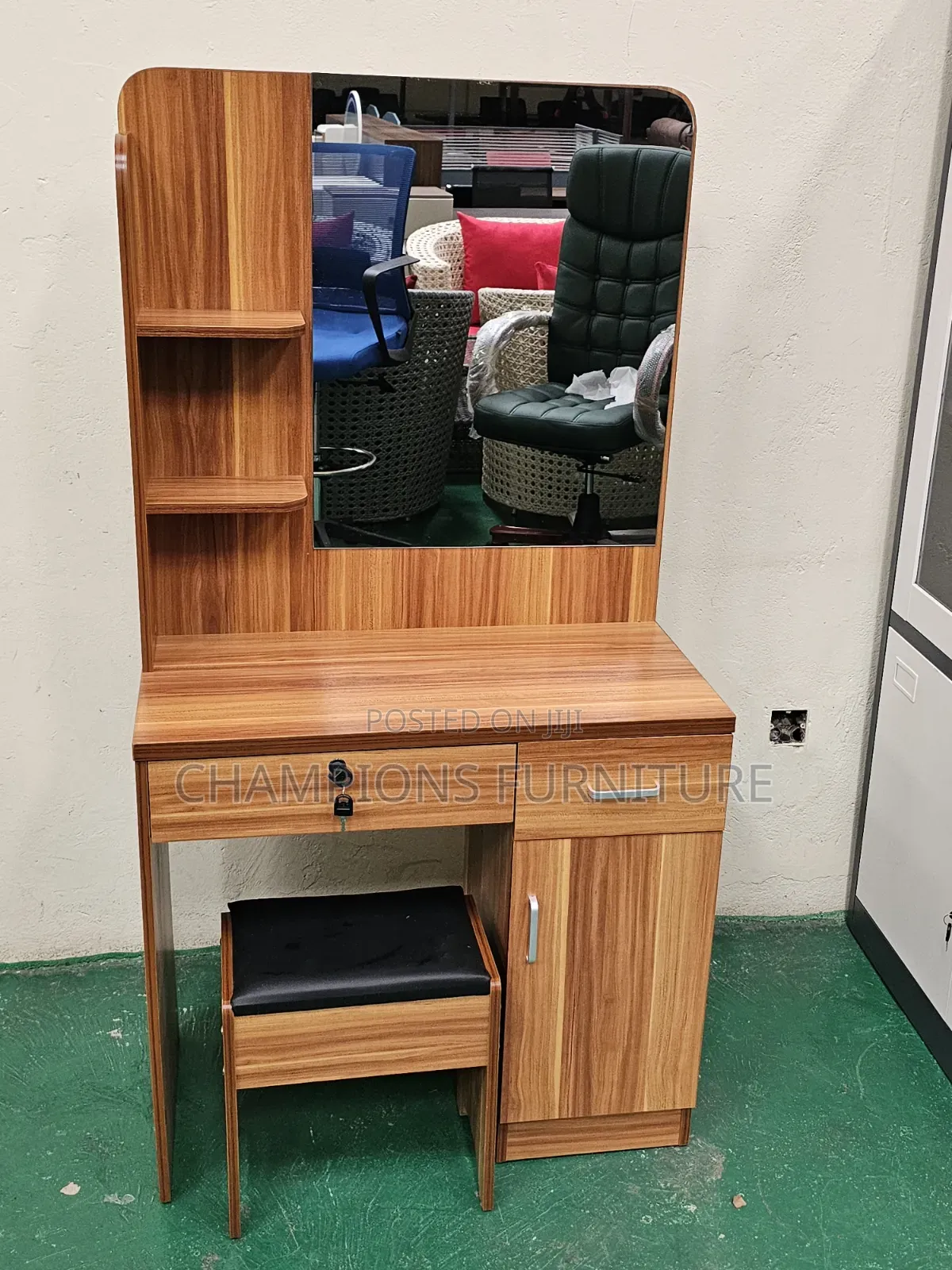 Modern Wooden Dressing Table