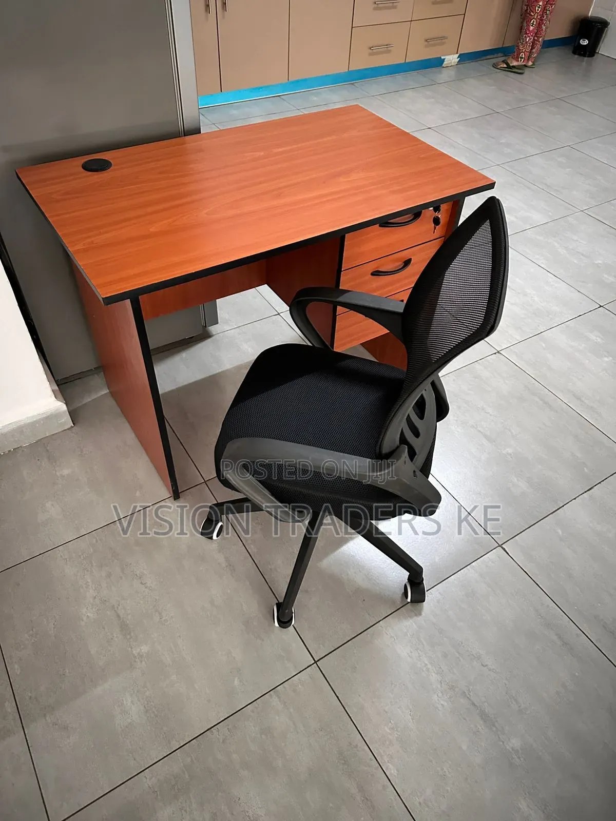 Home Office Working Station With Adjustable Office Chair