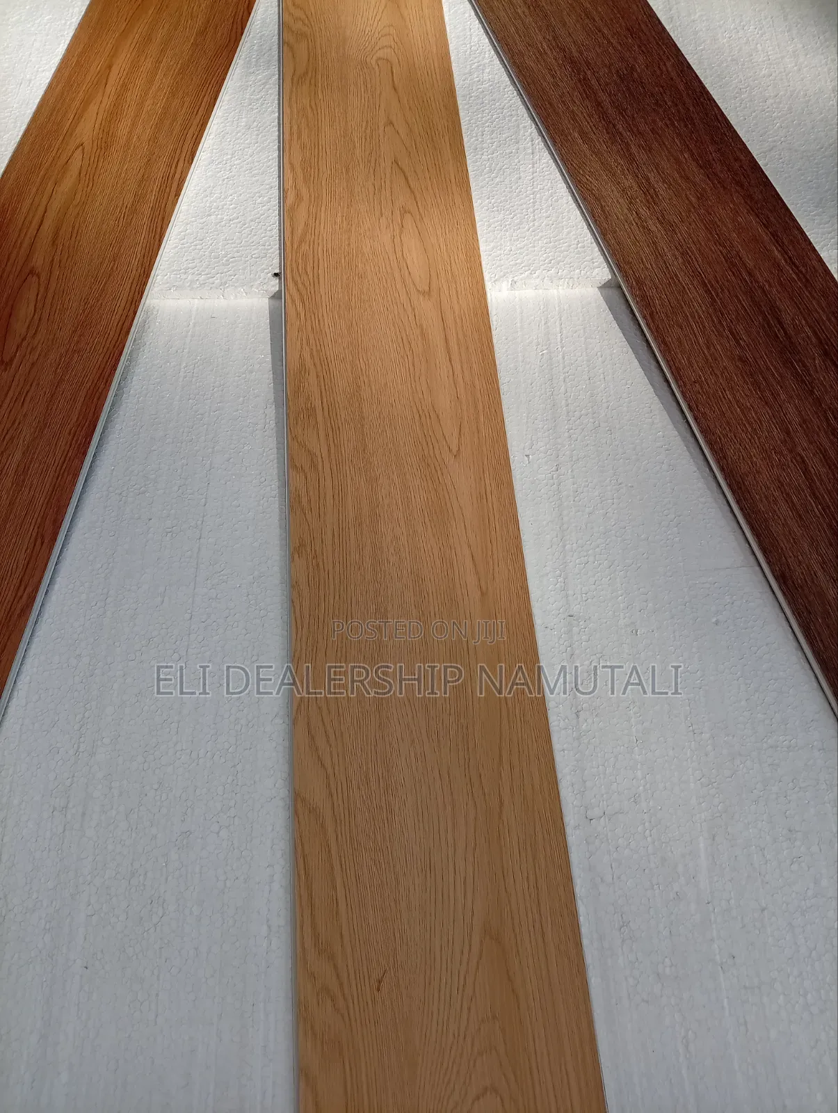 Wood Grain SPC Flooring 5mm/Modern Waterproof Floor Planks