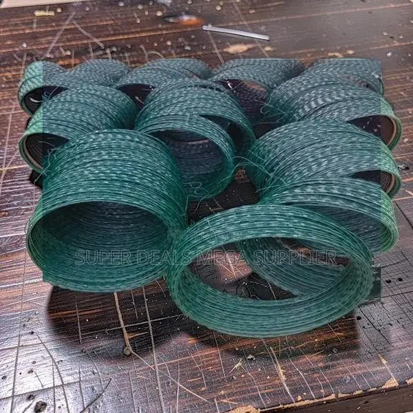 High Strength 100mm,200mm, 450mm 6m /8m/10m Length Barbed Razor Wire