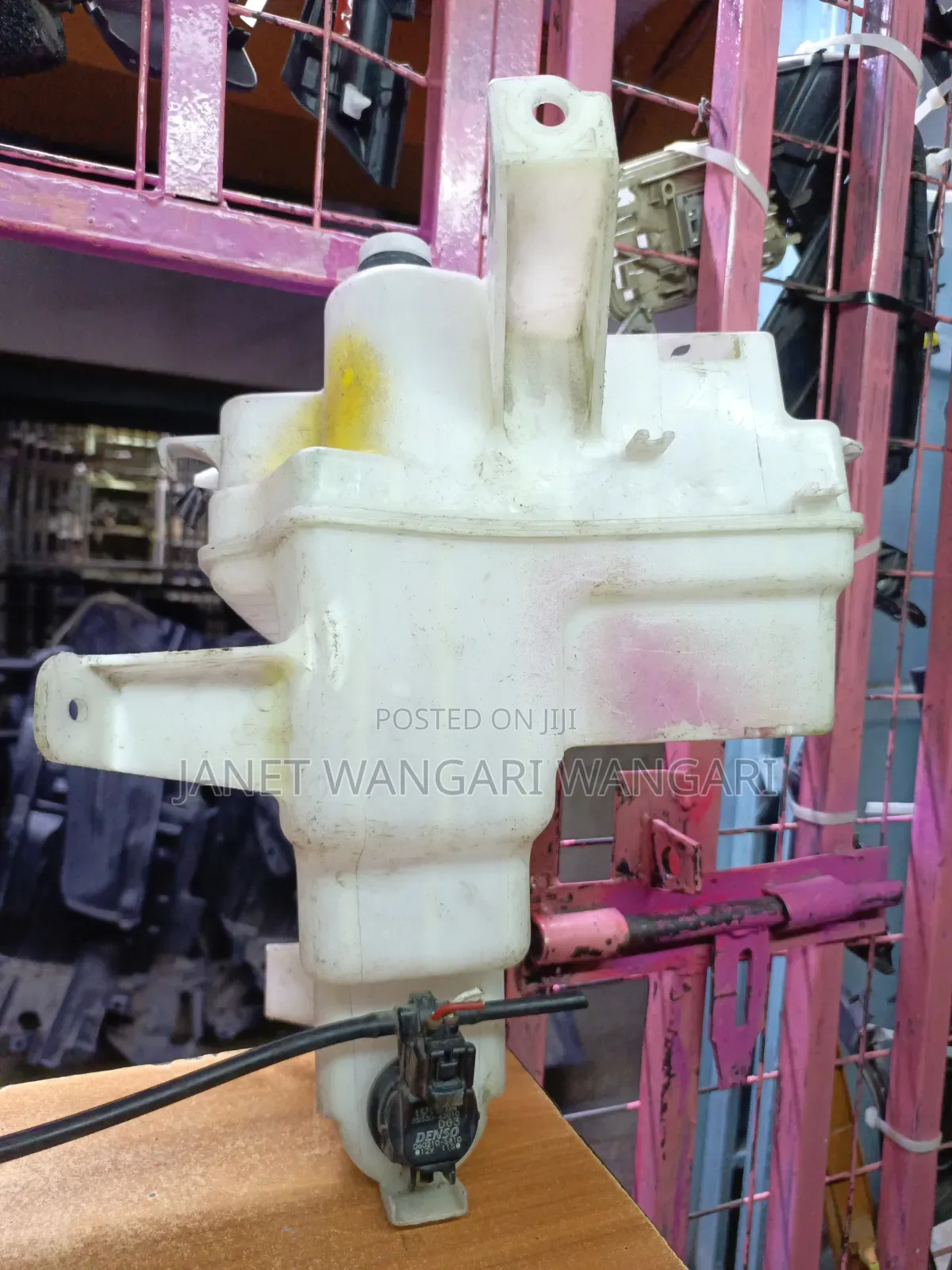Toyota RAV4 New Model Washerbottle/Washertank