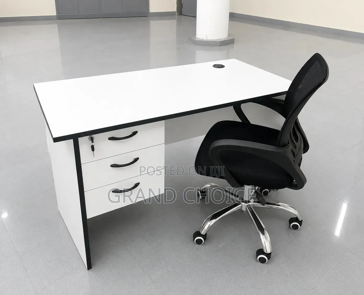 Modern White Office Desk Ergonomic Swivel Chair