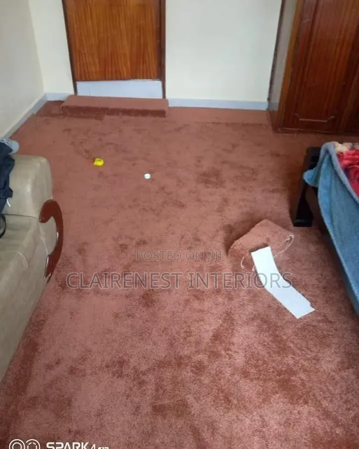 Vip 10mm Green and Brown Wall to Wall Carpets