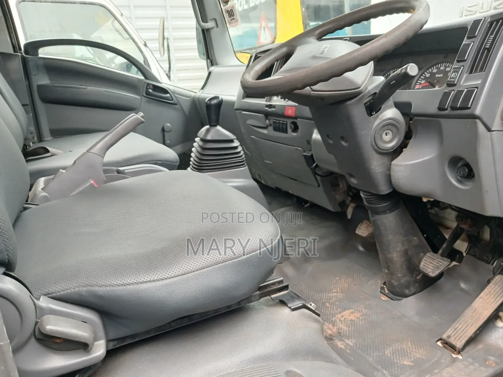 Isuzu NQR Close Body Truck,2022