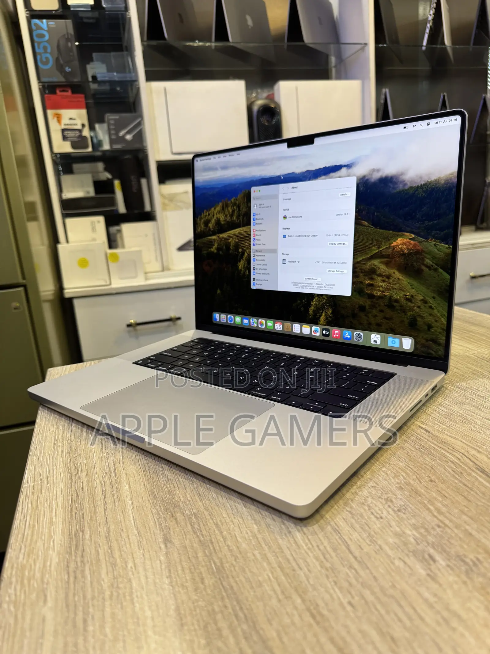 Laptop Apple MacBook Pro 2023 M3 Pro 18GB Apple M3 Pro SSD 512GB