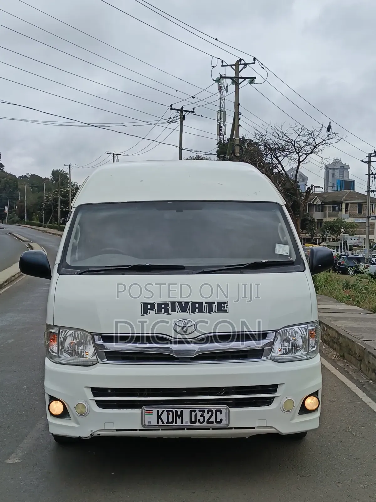 Toyota HiAce 2015 White