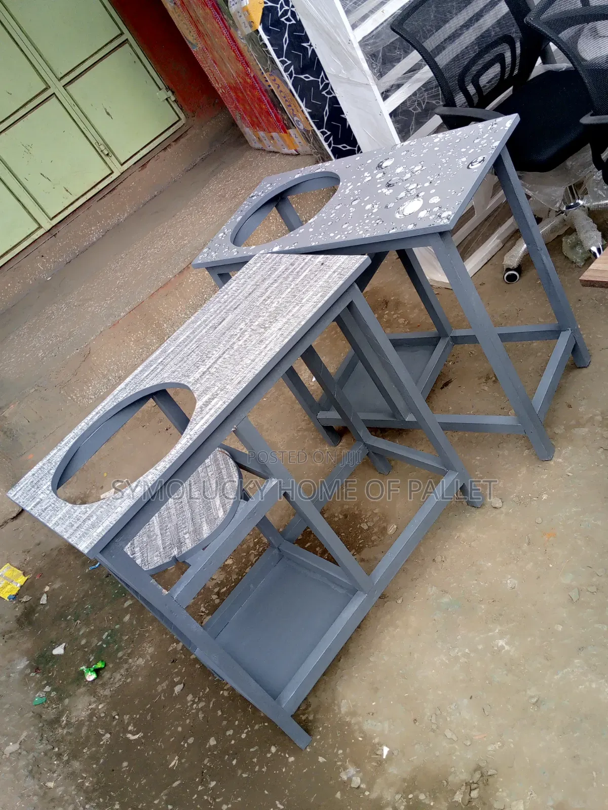 Fancy 6kg Gas Top Framed Kitchen Table.