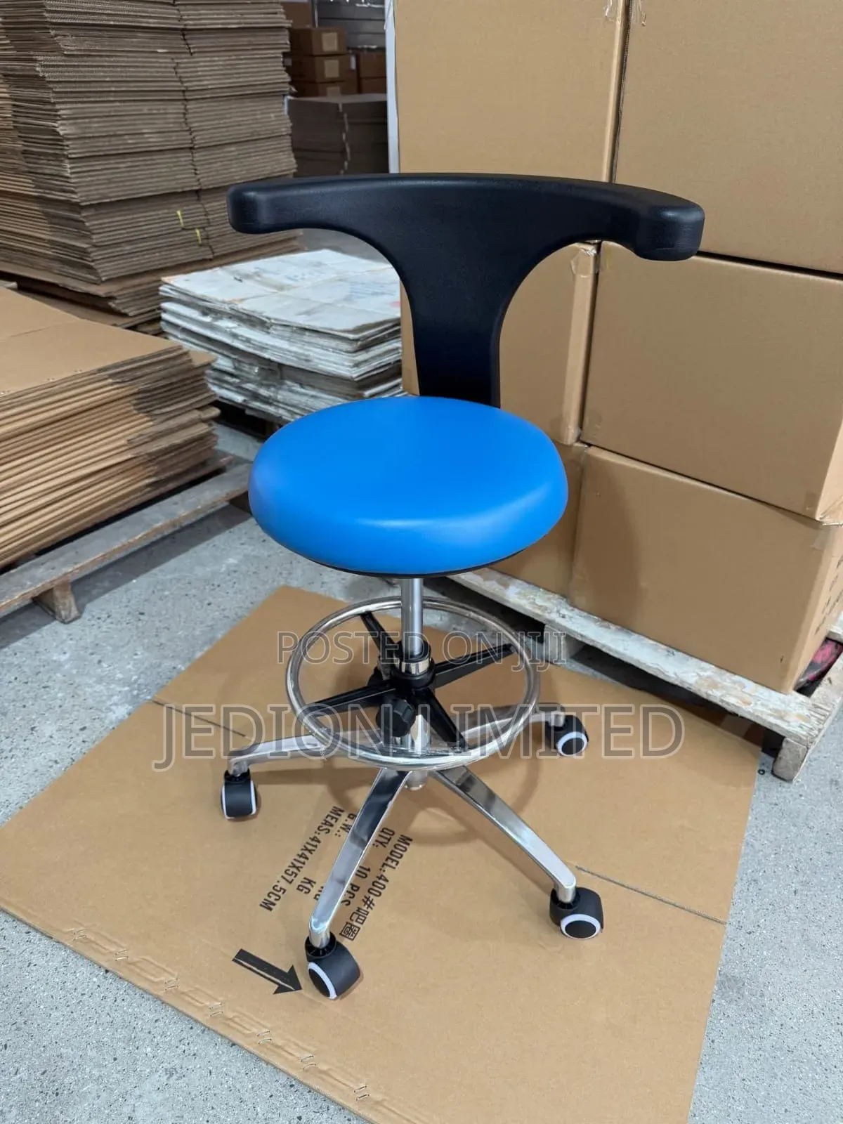Doctor Stool With Back Rest/Dentist Stool