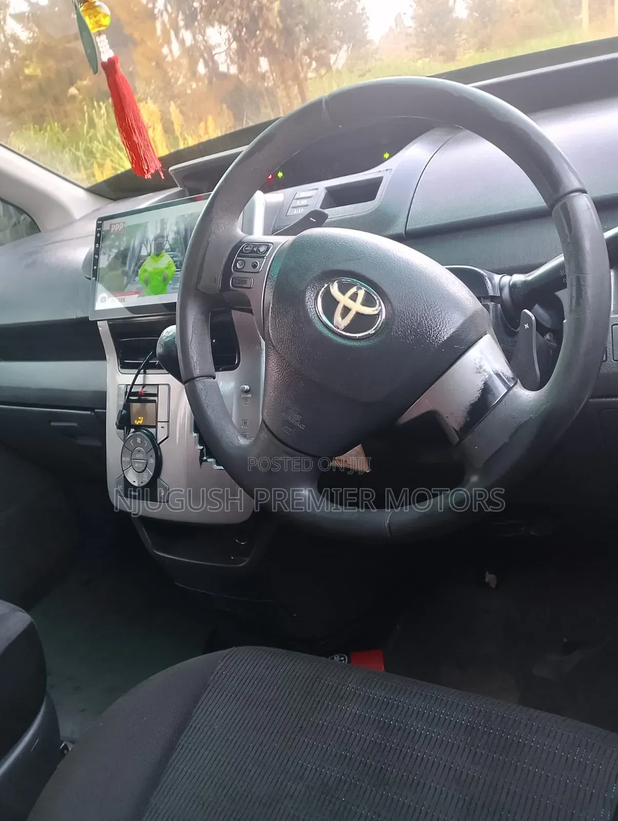 Toyota Voxy 2010 Blue