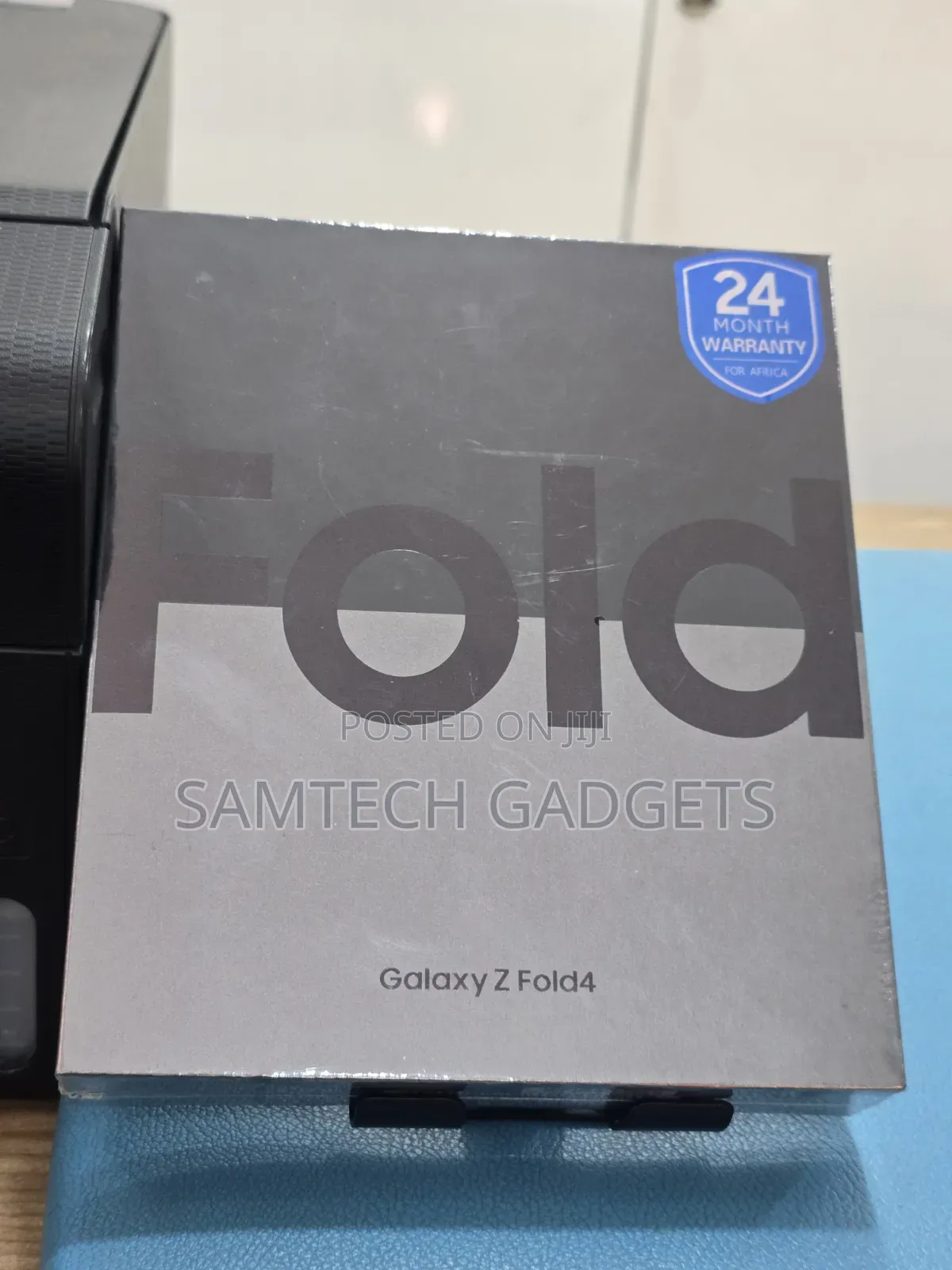 New Samsung Galaxy Z Fold4 256 GB Blue
