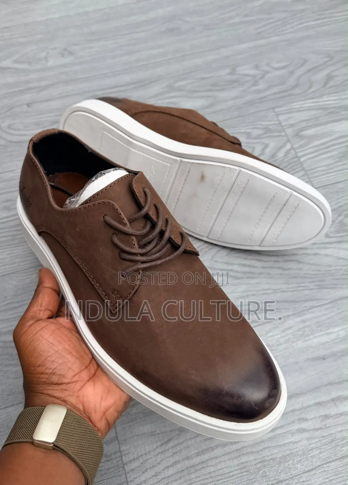Quality Clarks Suede Shoes
