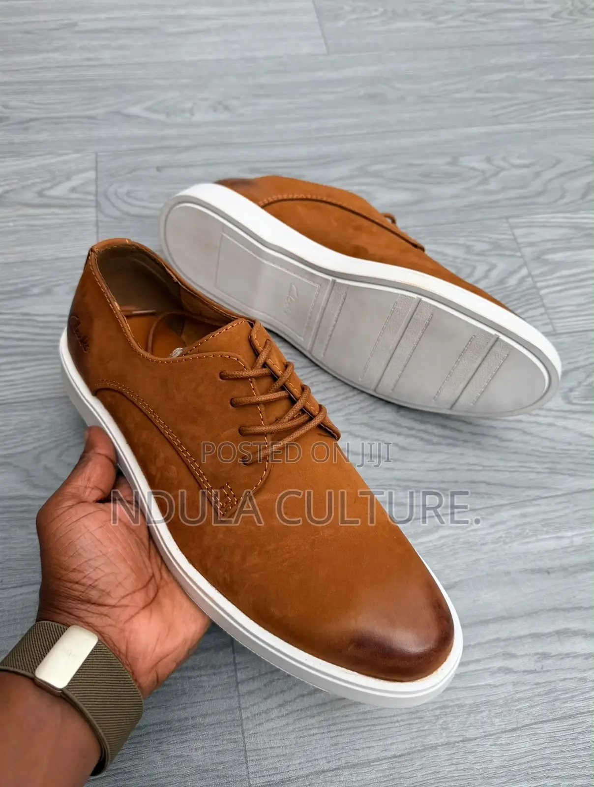 Quality Clarks Suede Shoes