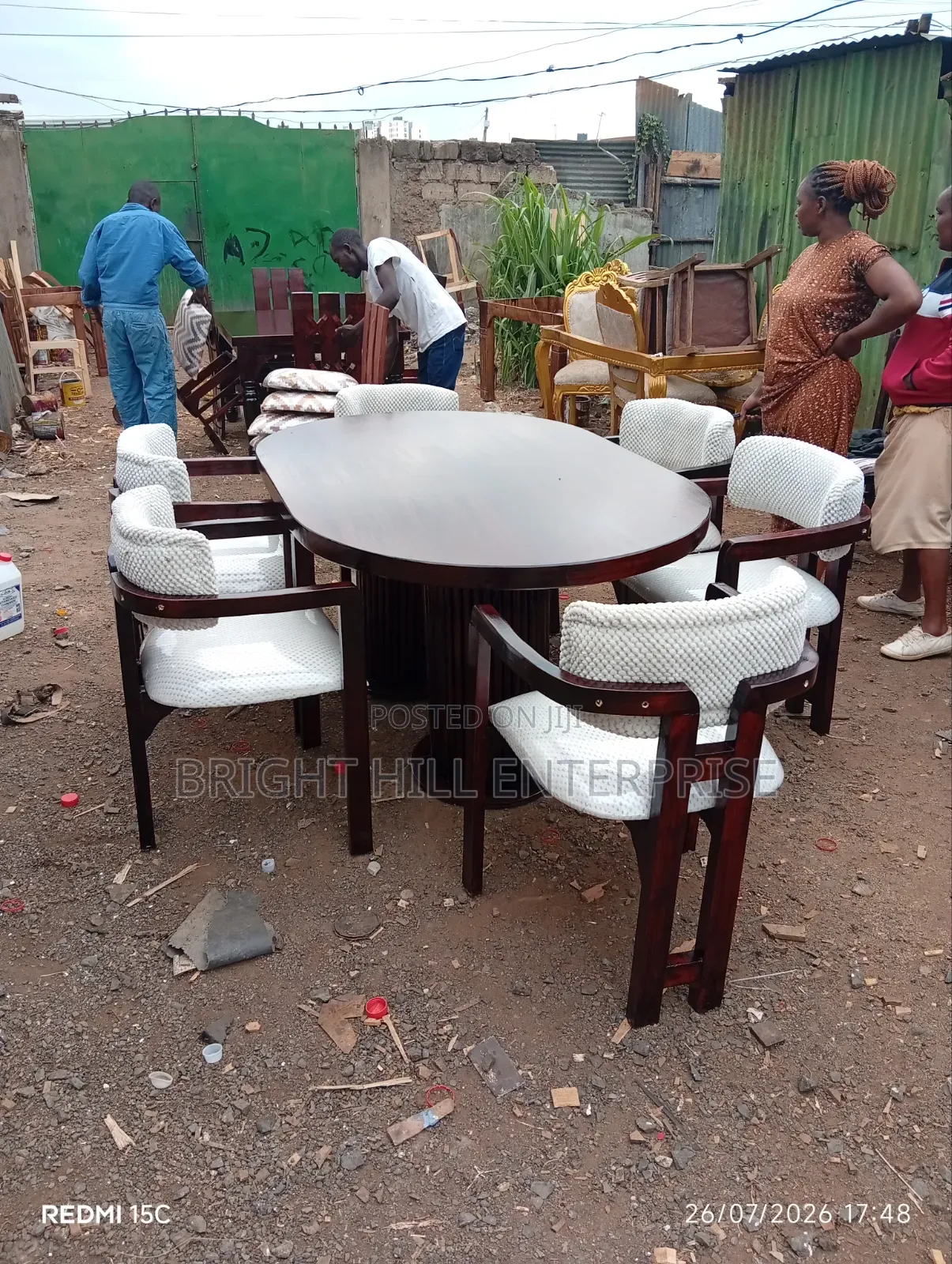 Shiny Attractive 6 Seater Dining Tables
