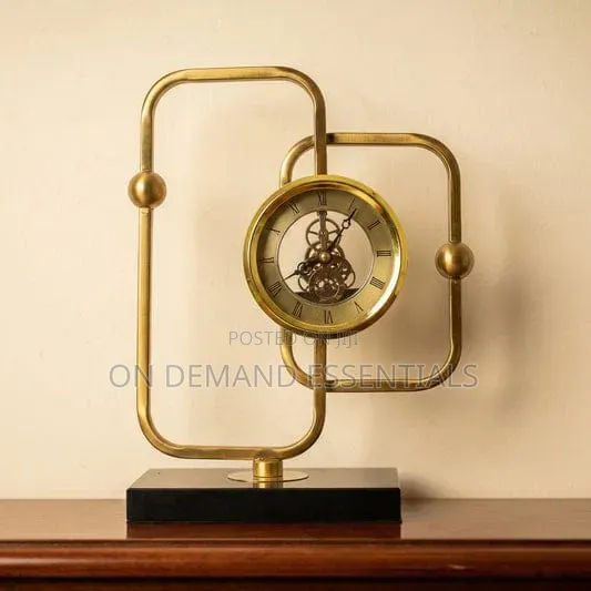 Mordern Gold Brass Decorative Desktop Clock