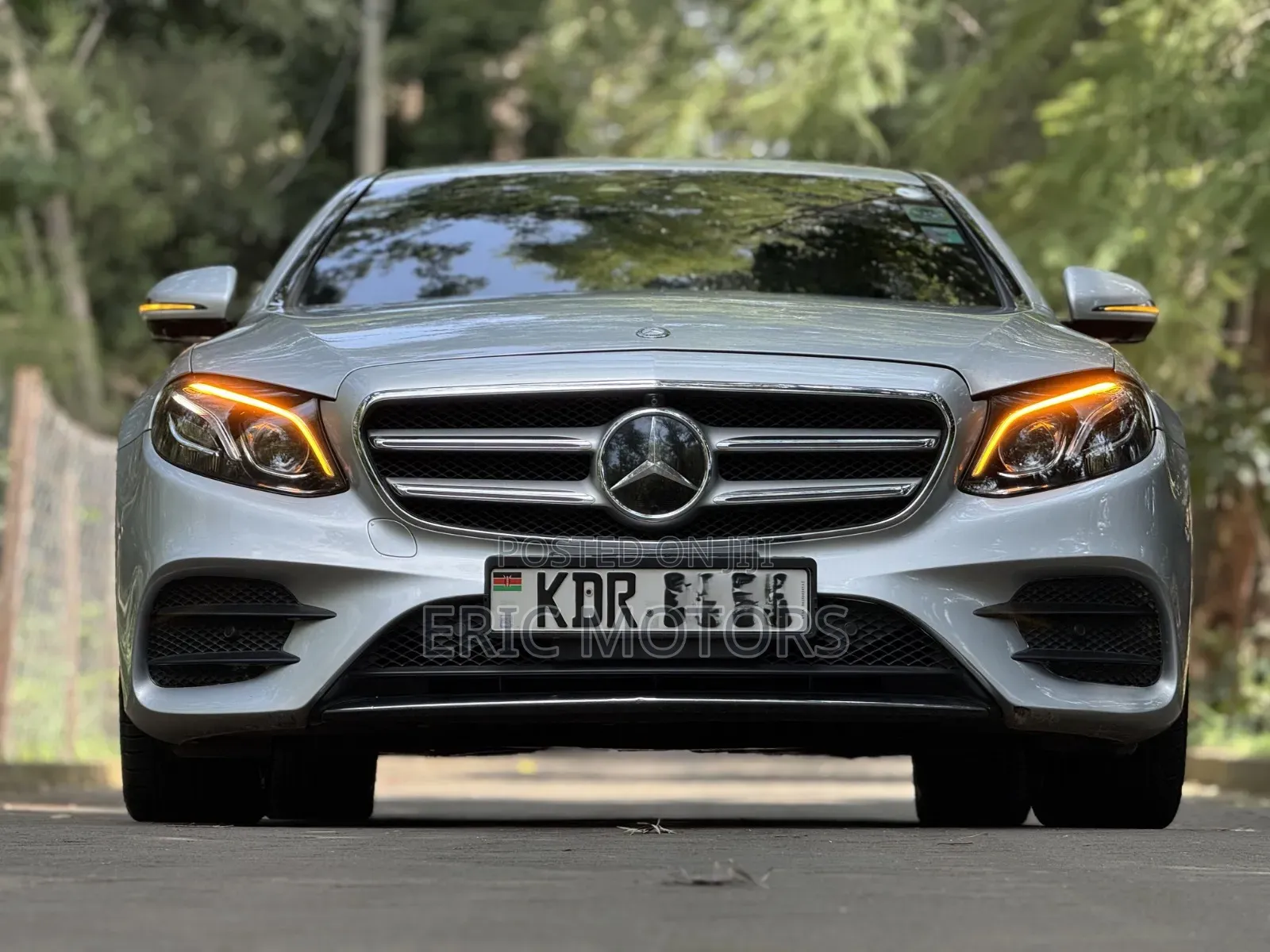 Mercedes-Benz E200 2017 Silver