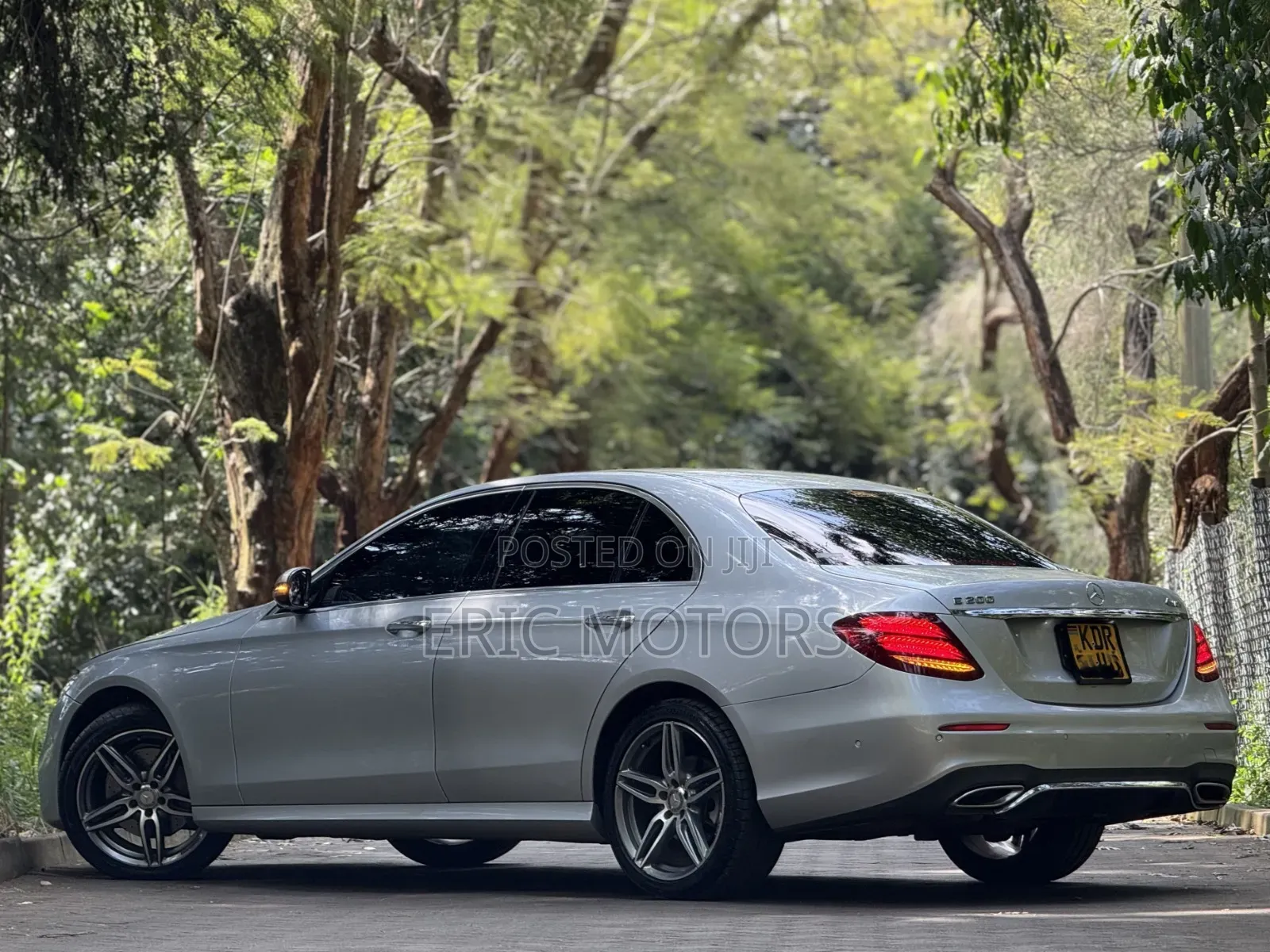 Mercedes-Benz E200 2017 Silver