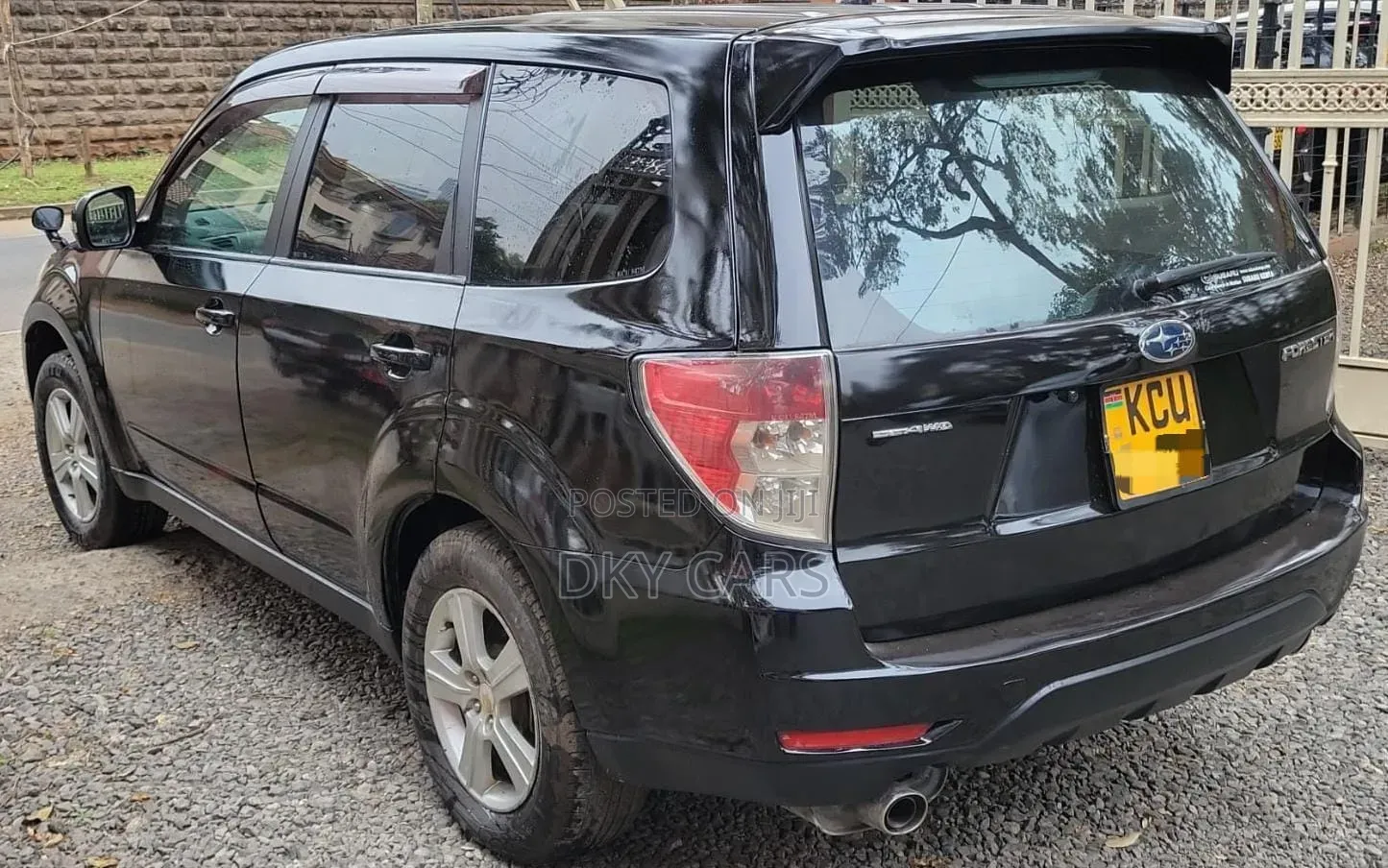 Subaru Forester 2011 Black