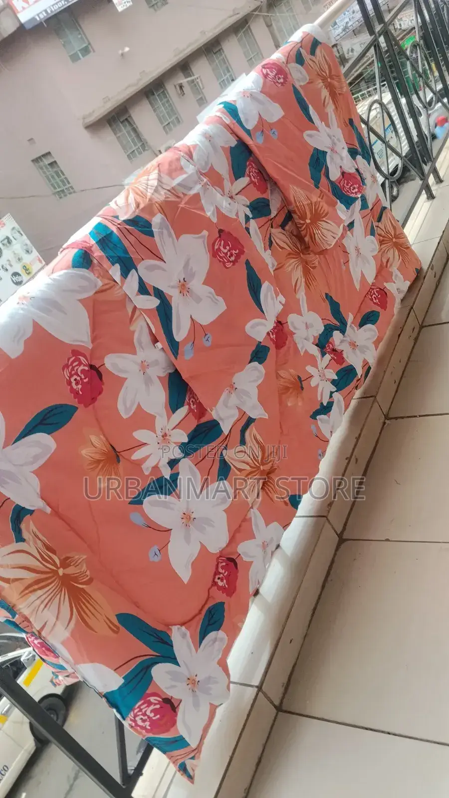 Premium Unbinded 4 Piece Duvet Bedding Set- Pillow Cases, Duvet