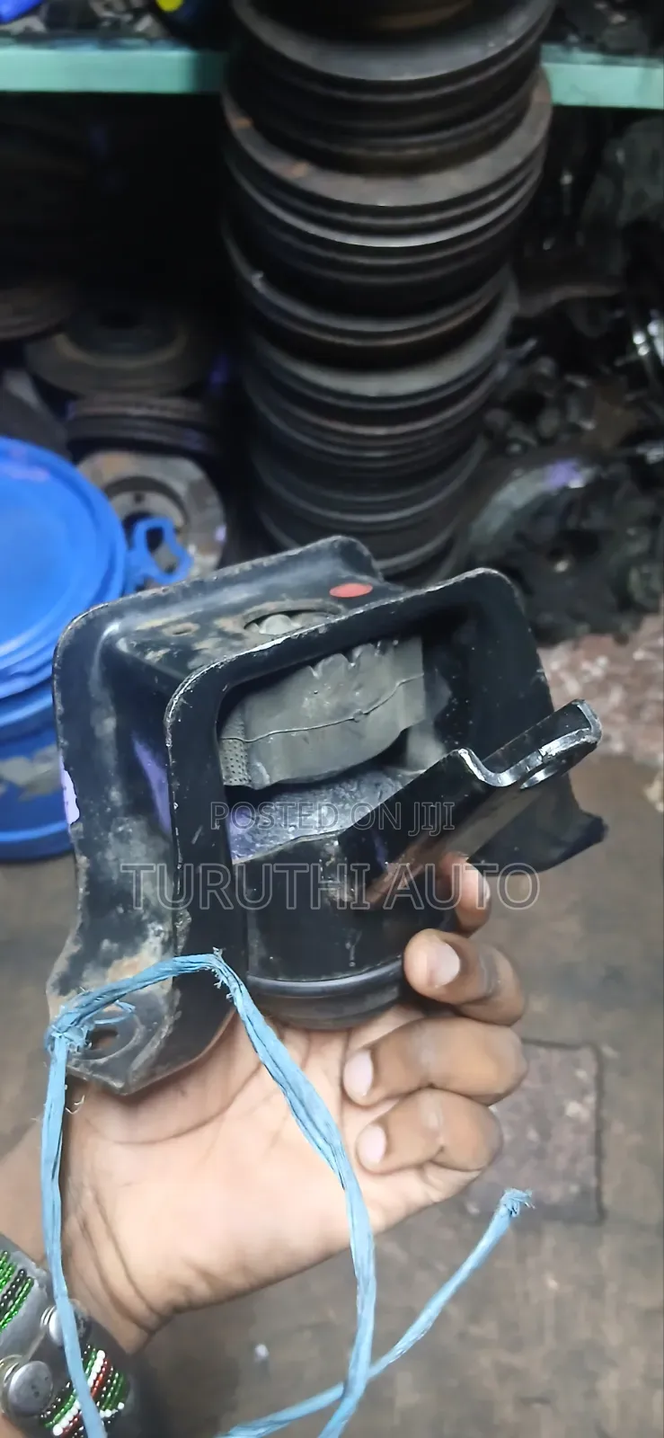 Engine Mounting for Passo