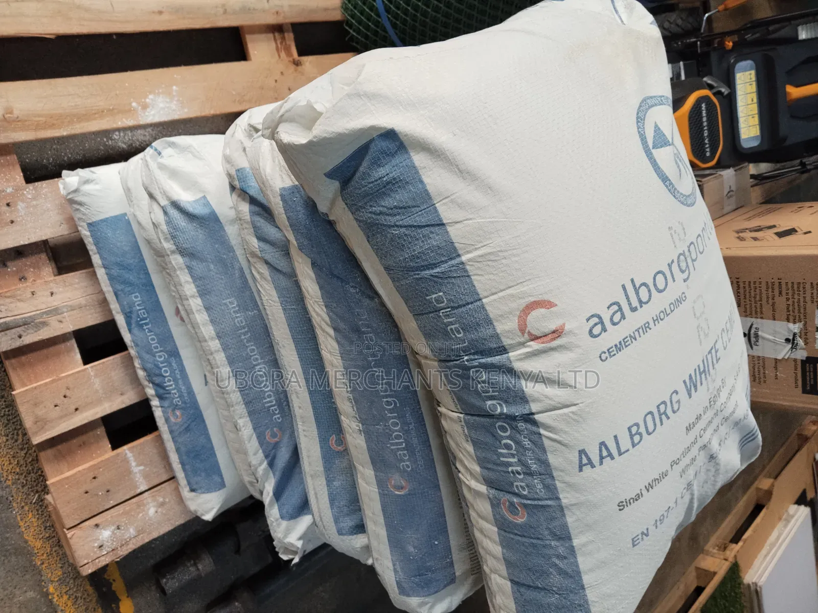 Aalborg High Grade White Cement 52.5g, 40kg
