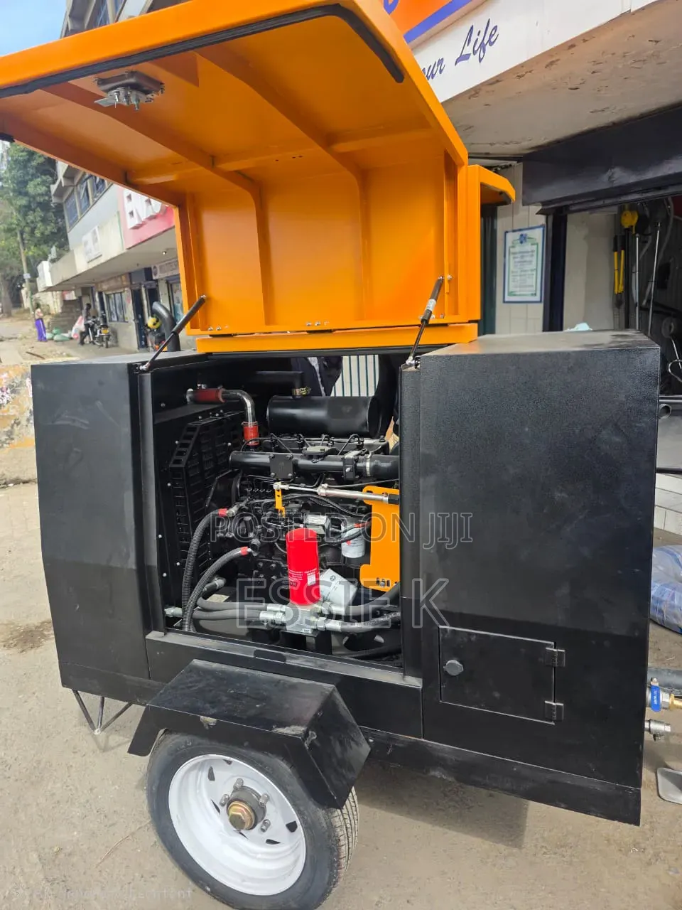 Diesel Heavy Duty/Multipurpose Road Compressor Machine