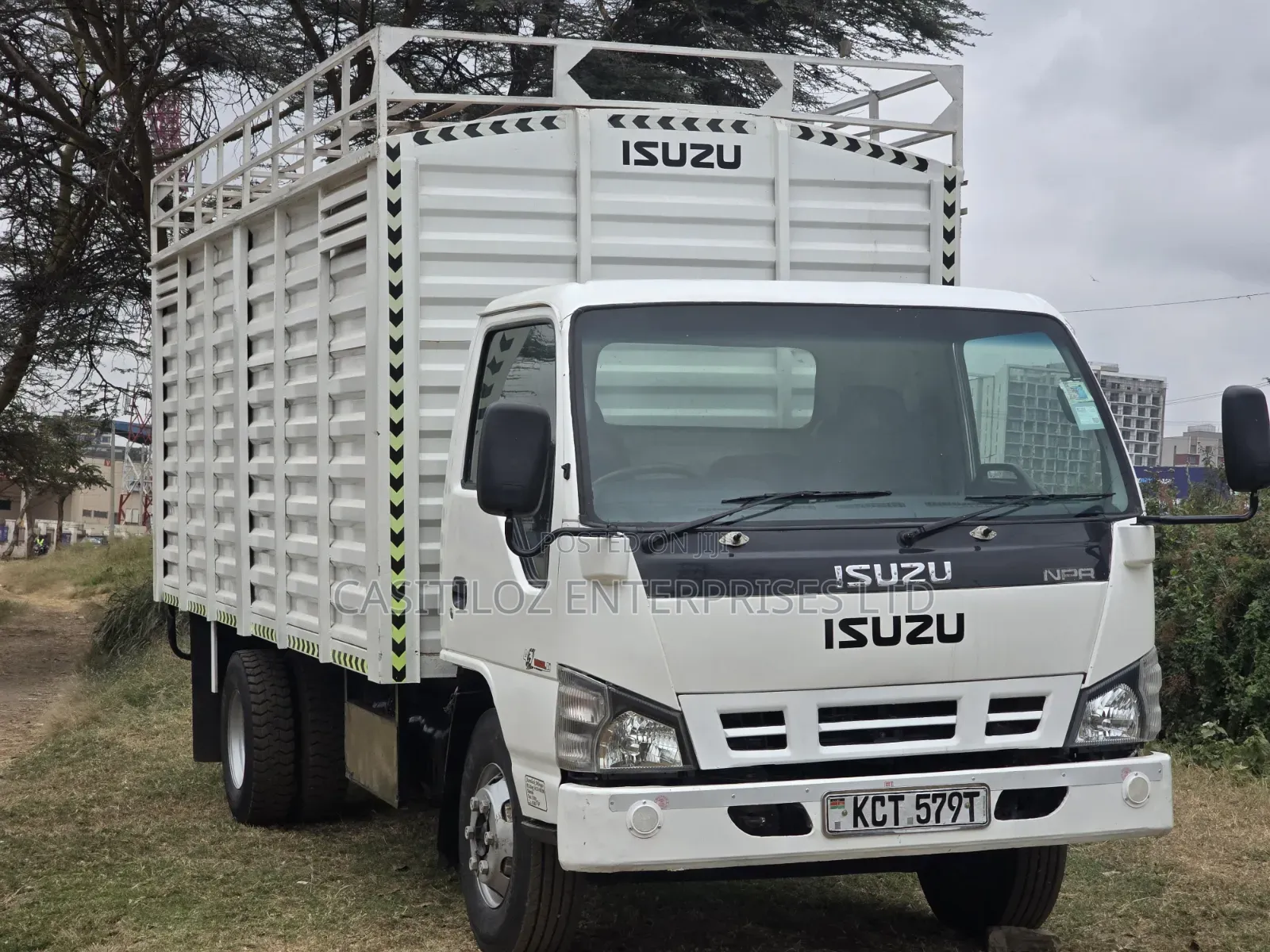 Isuzu NPR Truck