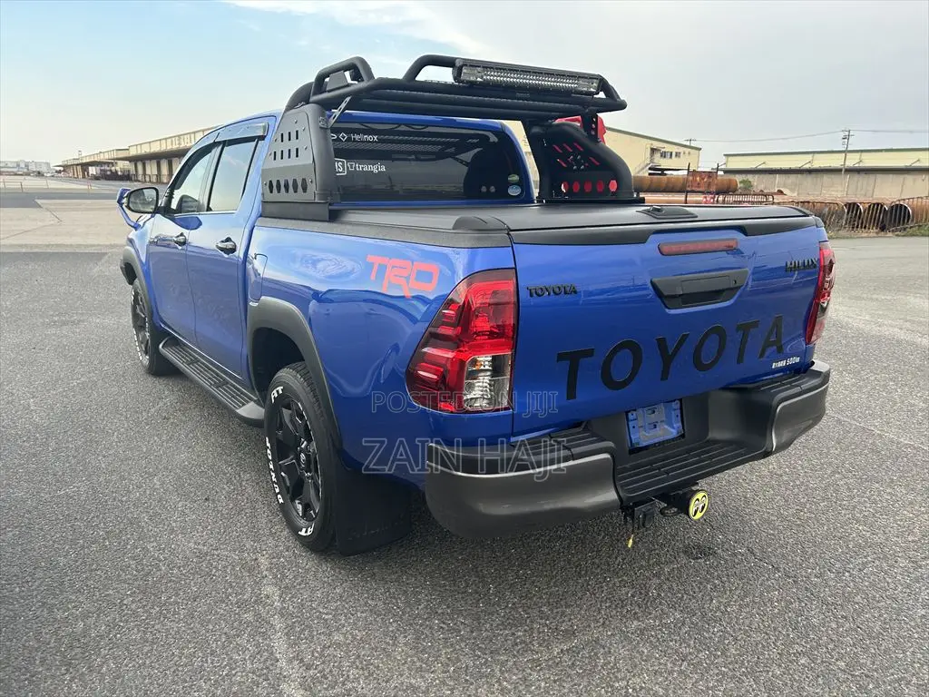 Toyota Hilux 2.4 Diesel 2020 Blue