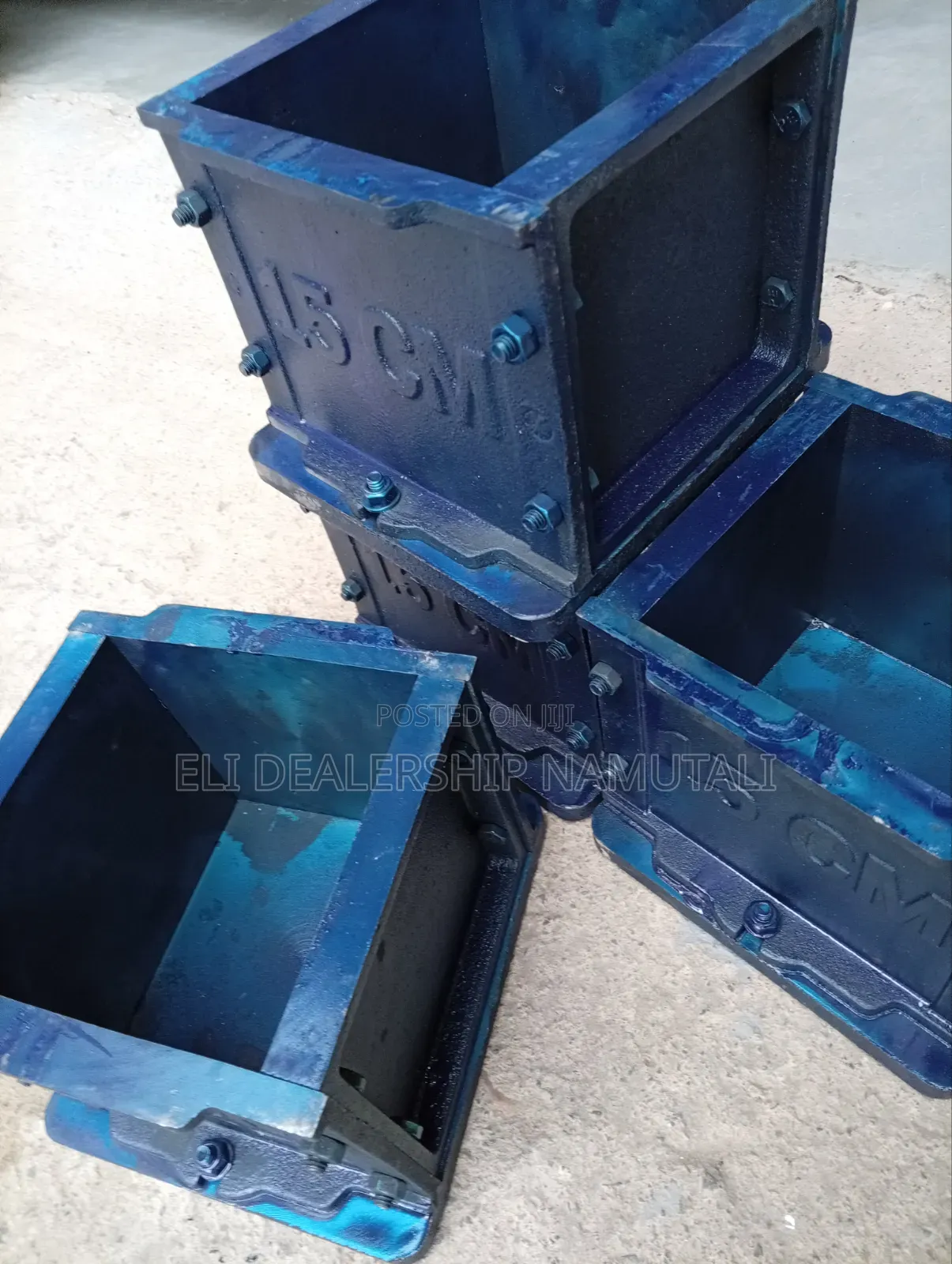 Concrete Strength Testing Mould – Heavy-Duty Cast Iron