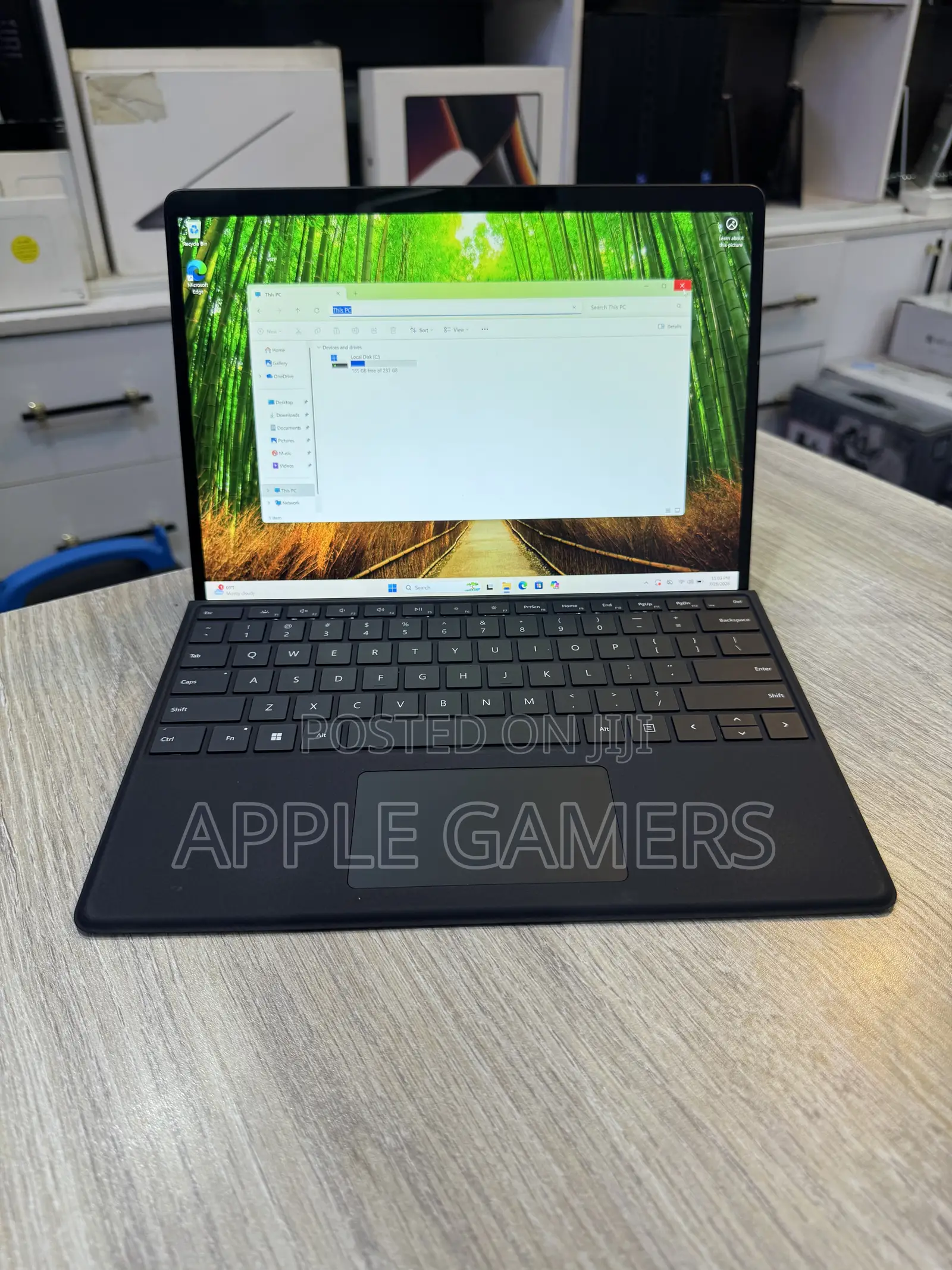 Microsoft Surface Pro X 16GB Qualcomm Snapdragon X Elite SSD 256GB