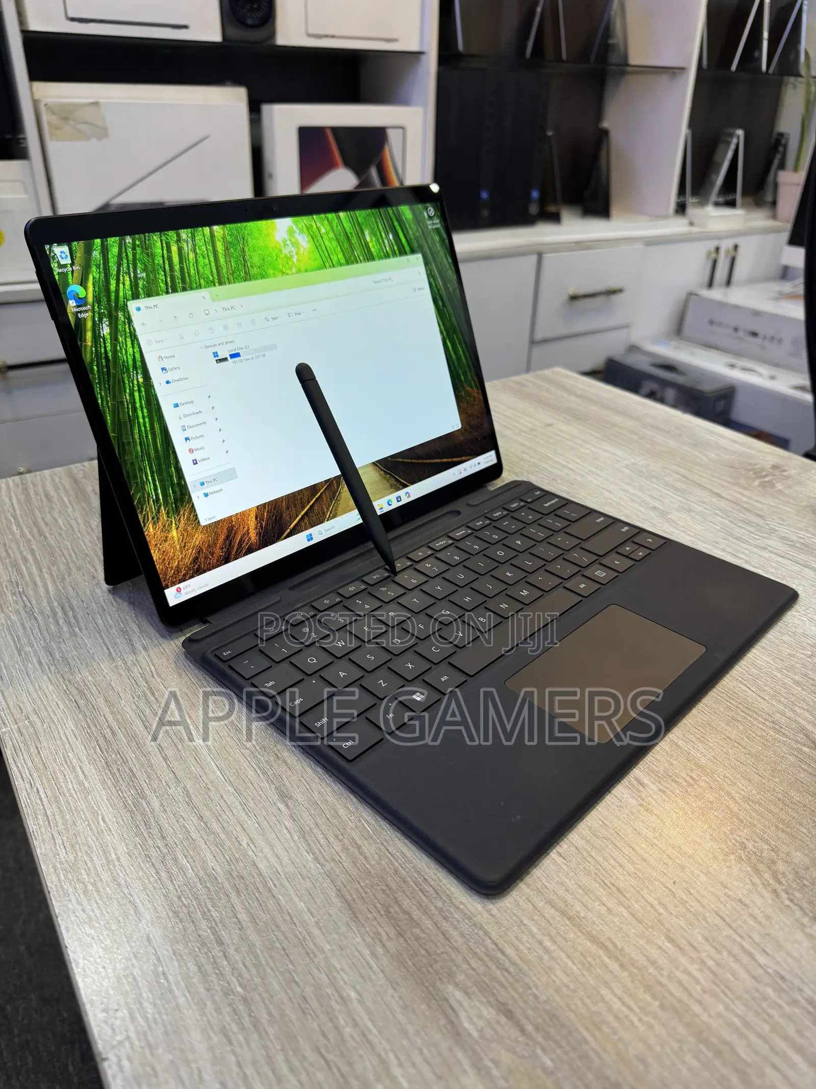 Microsoft Surface Pro X 16GB Qualcomm Snapdragon X Elite SSD 256GB