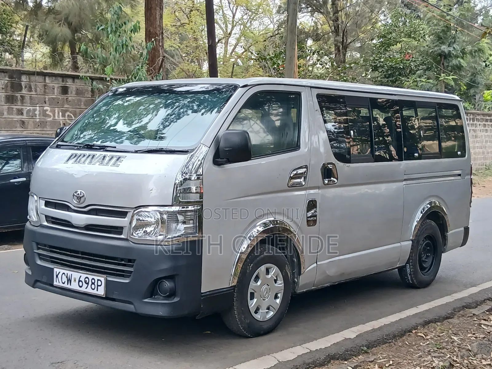 Toyota HiAce 2013 Silver