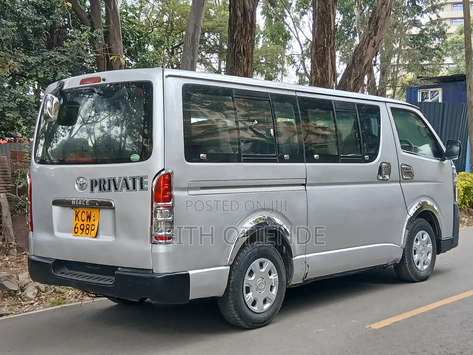 Toyota HiAce 2013 Silver