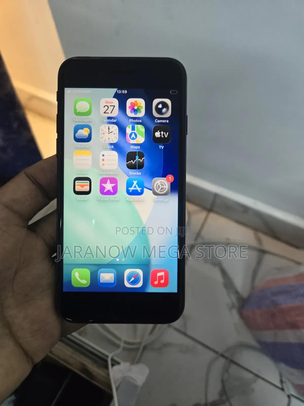 Apple iPhone SE (2022) 64 GB Black