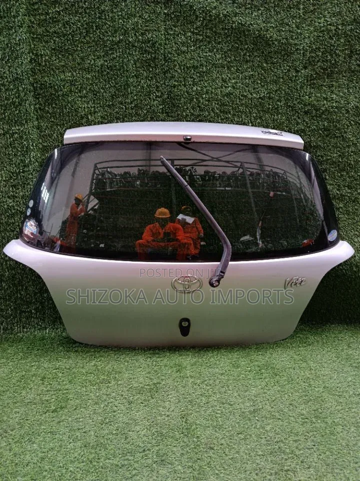 Tail Gate/Boot Toyota Vitz Scp10 2001