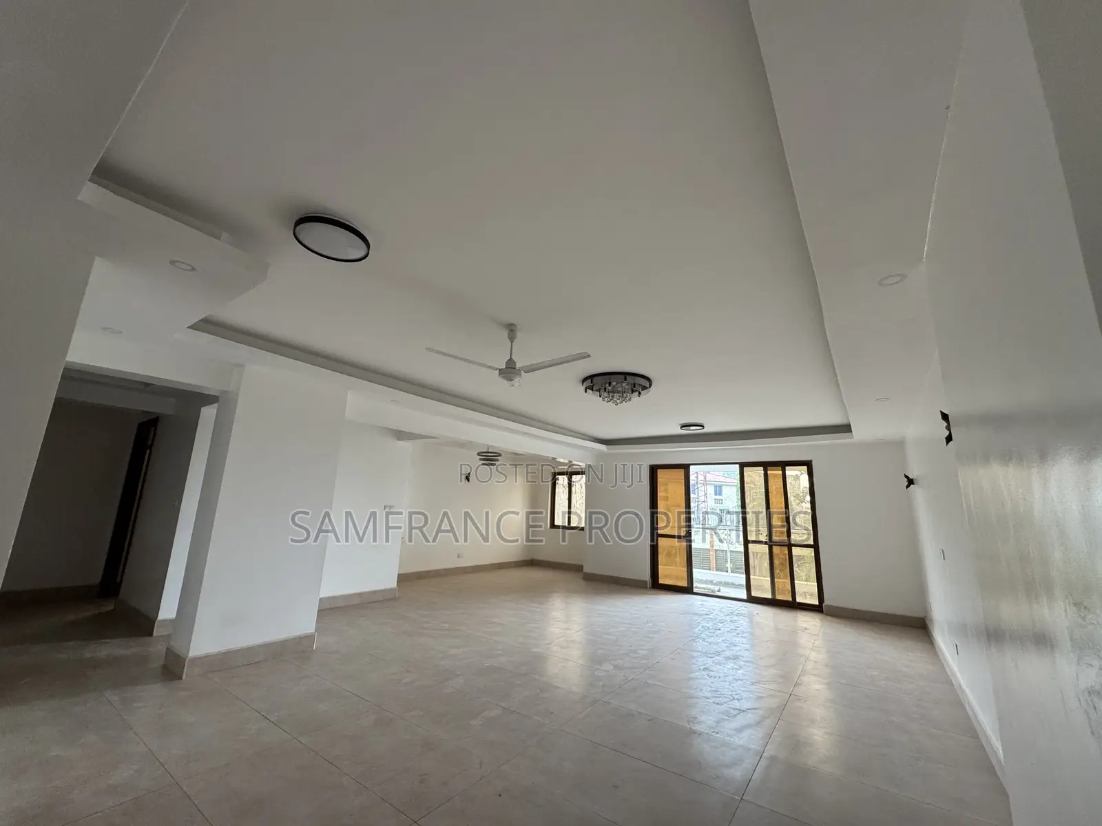 4bdrm Apartment in Kizingo for sale