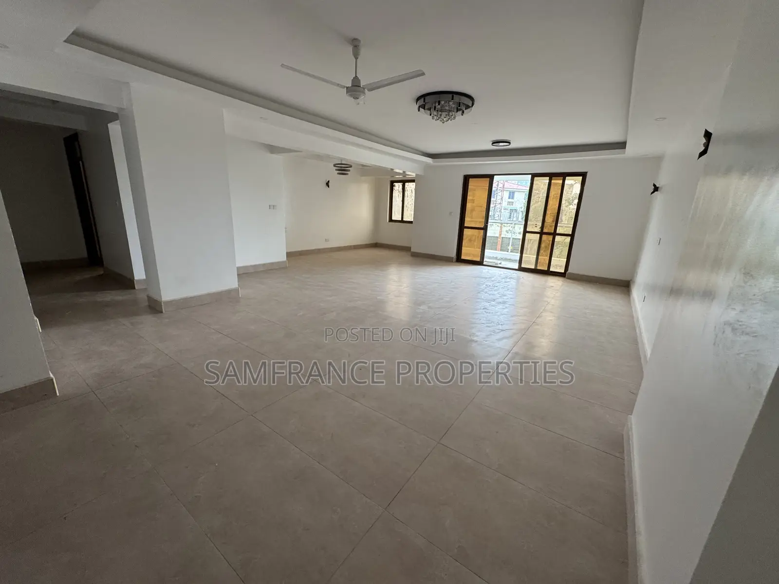 4bdrm Apartment in Kizingo for sale