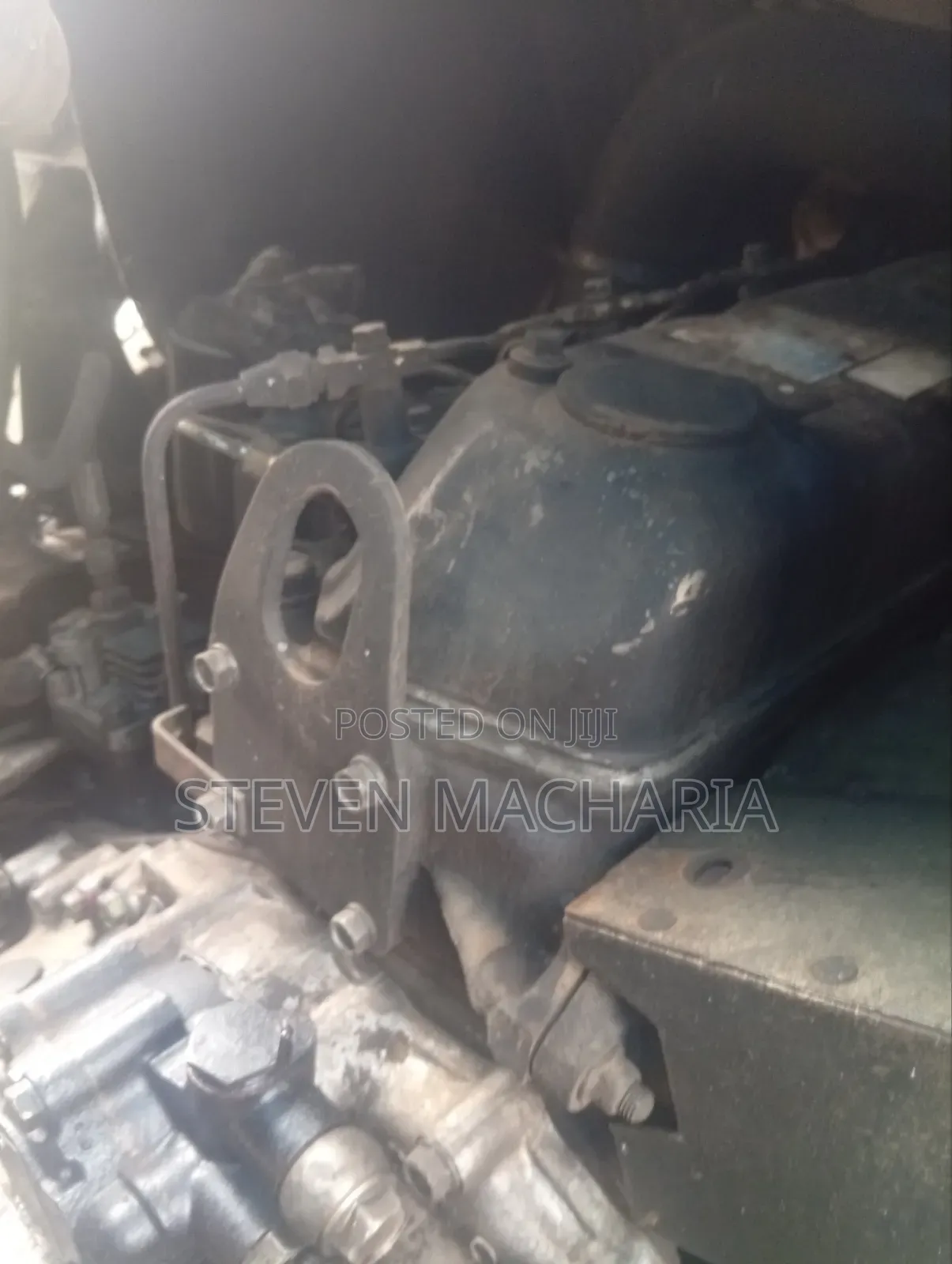 Mitsubishi Mahewa Mguu Sita