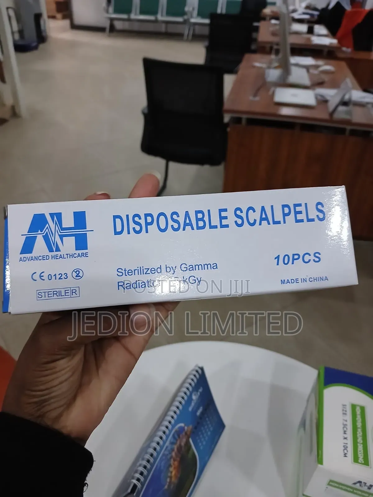Surgical Blade With Holder