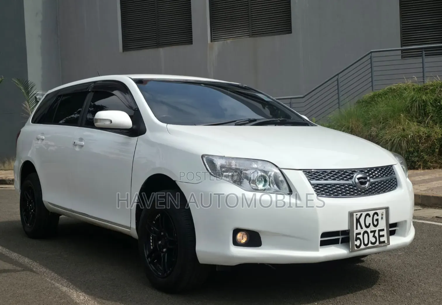 Toyota Corolla Fielder 2009 White