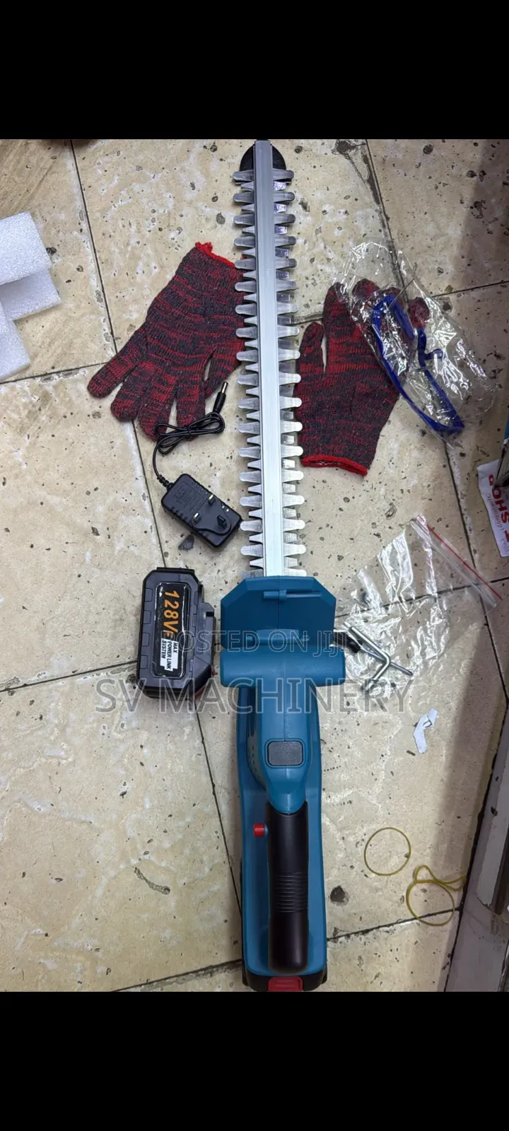 Heavy Duty 128V Cordless Hedge Trimmer