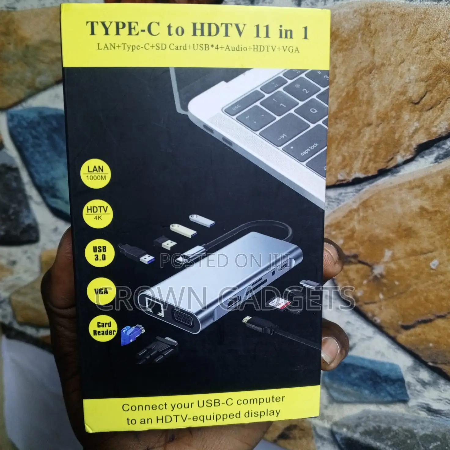 11-in-1 USB-C Hub With HDMI VGA Ethernet SD TF Reader