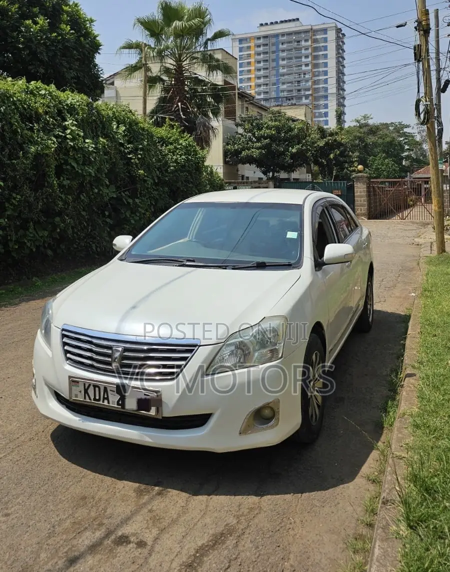 Toyota Premio 1.8 FWD 2013 White