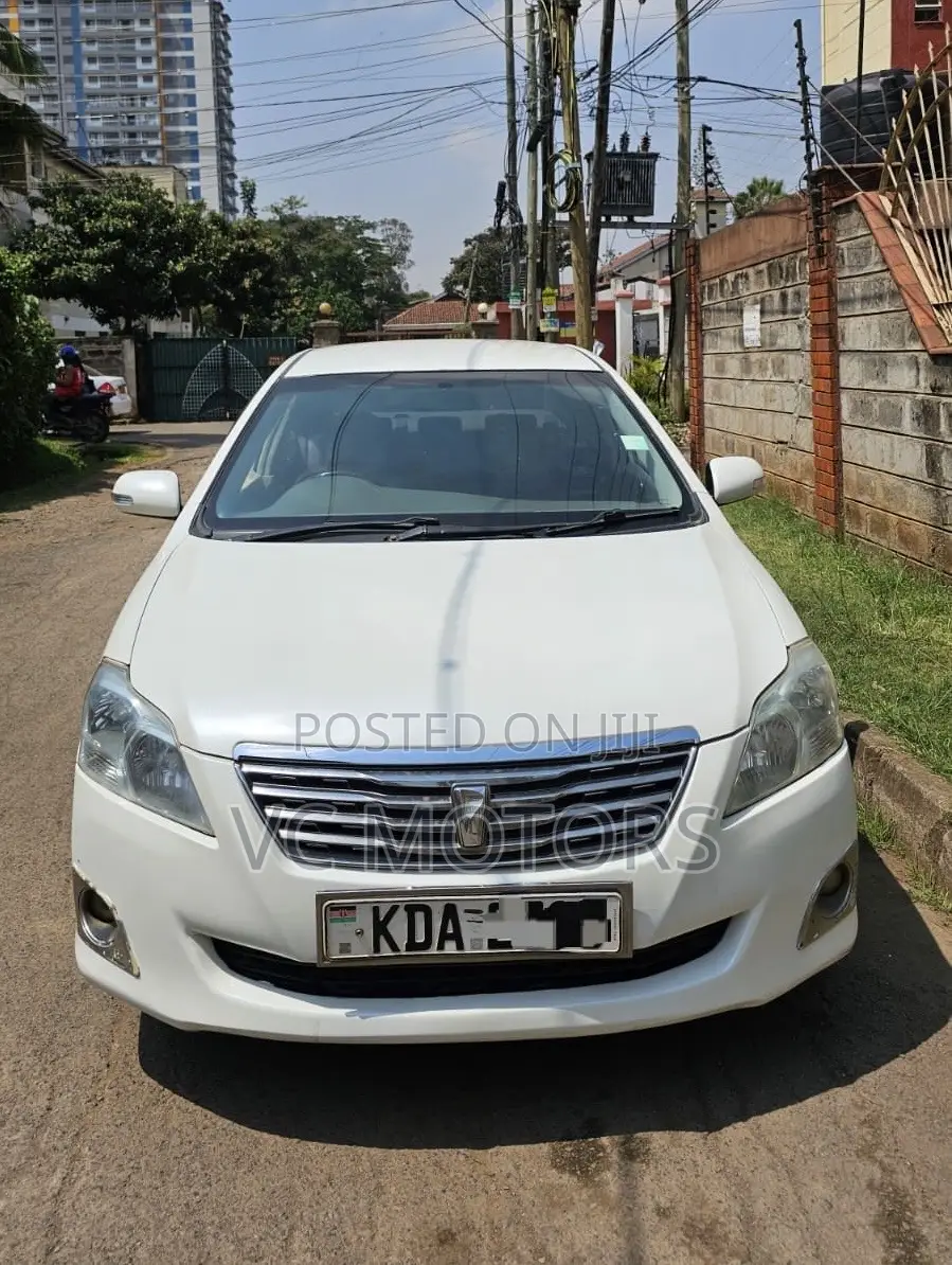 Toyota Premio 1.8 FWD 2013 White