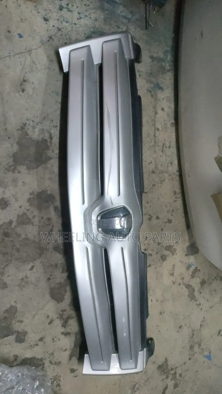 Toyota Ist Grill