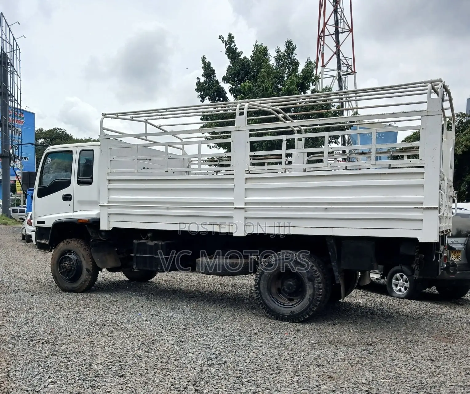 Isuzu Fts 2016 White