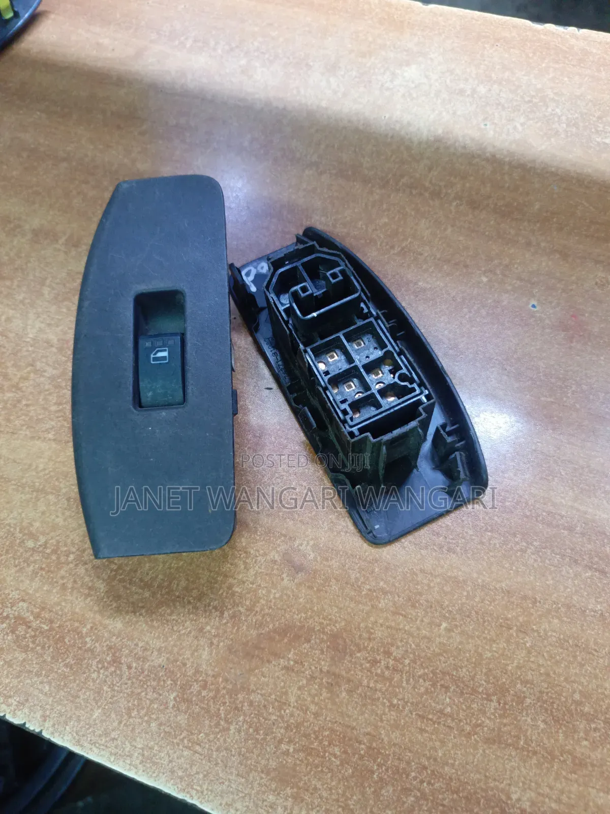 Toyota Passo Door Switch Control