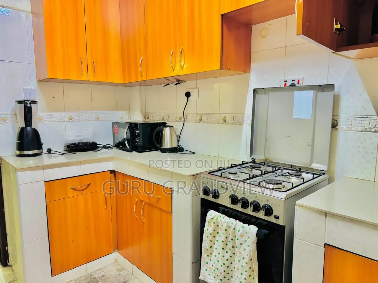 Roasters Modern 1 2br Airbnb