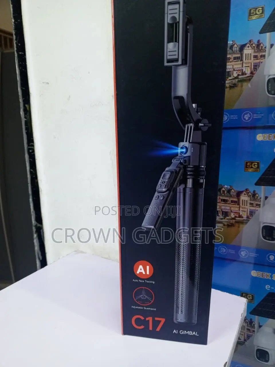 C17 AI Face Tracking Quadrapod Gimbal, Stand With Gesture Control