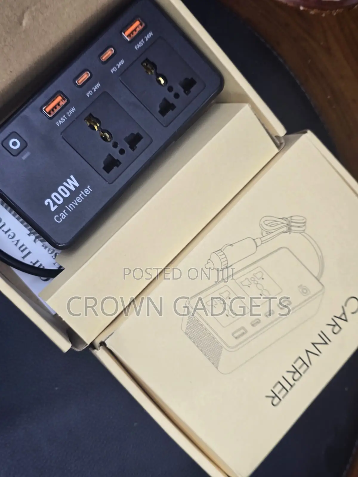 200w Car Power Inverter 12v to 220v With USB-C Pd USB-A