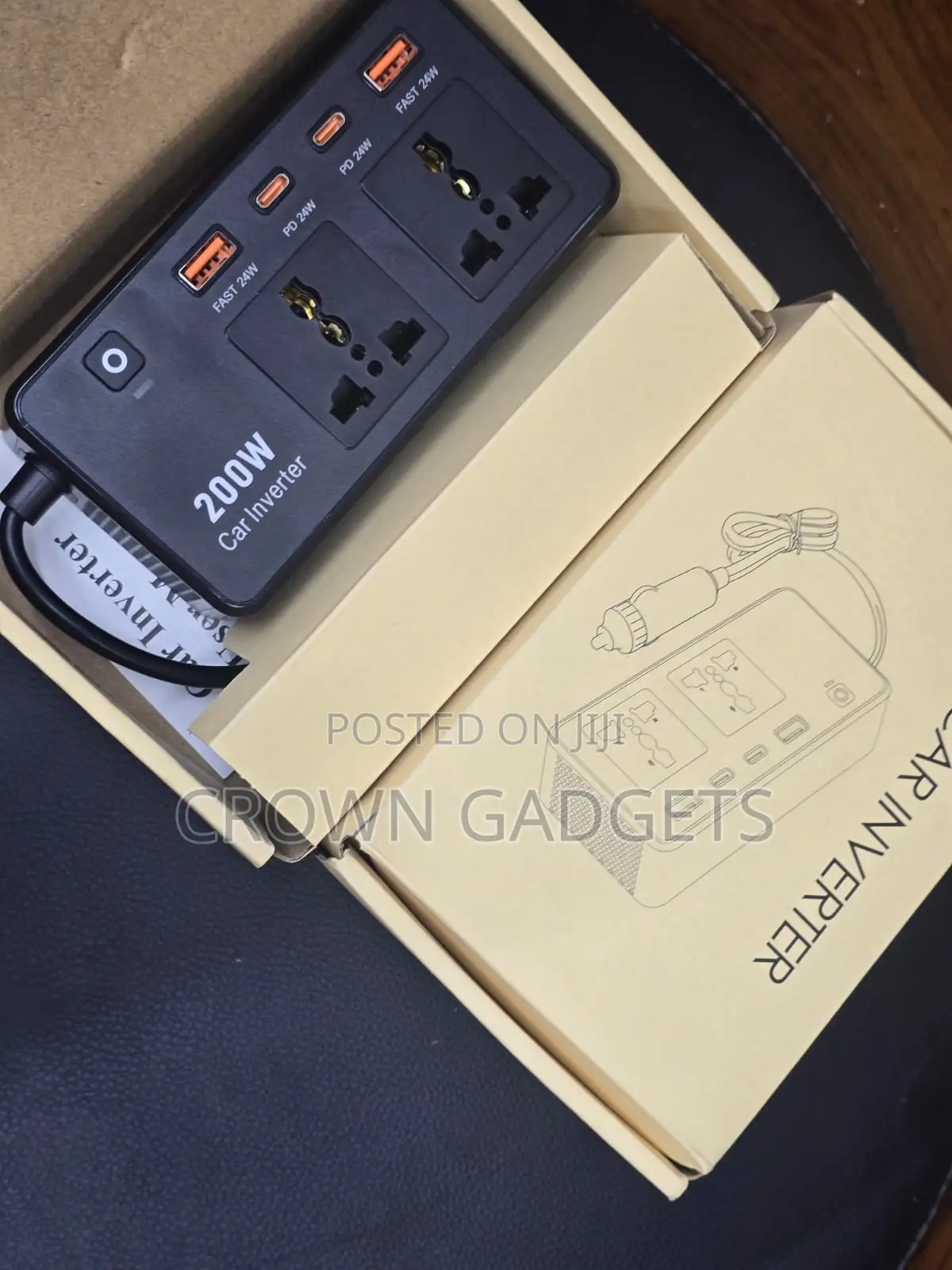12V to 220V Car Power Inverter With PD USB-C AC Outlets